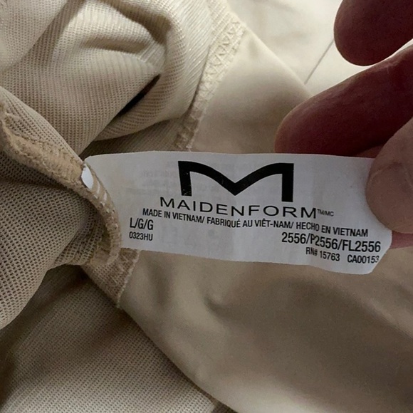 Maidenform Beige One Piece Shaper Bodysuit - Picture 4 of 10